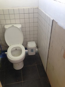 Sardunya Beach Club kirli tuvaletler